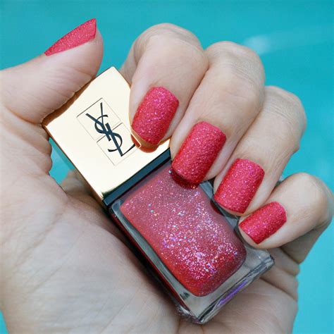 red light vernis ysl